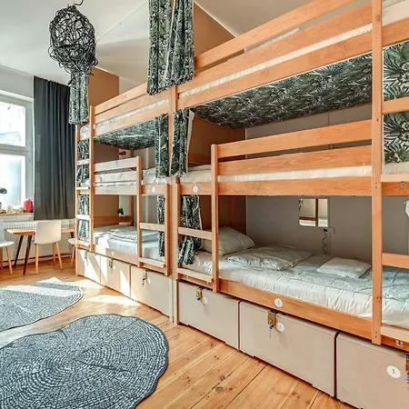 Апартаменти Artstay *